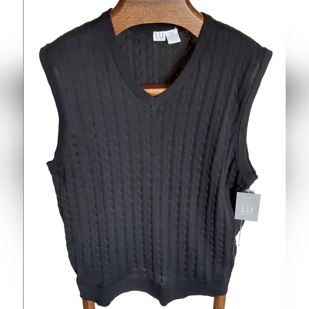 LU‎ Men's Black V-Neck Sweater
